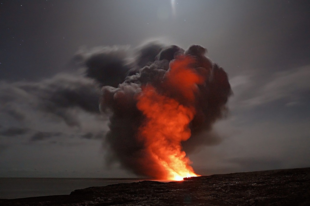 Zdjęcie ilustracyjne wulkanu
